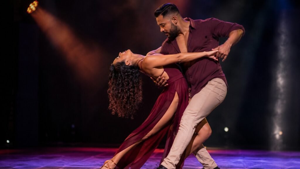 Busca Dança zouk brasileiro tem movimentos fluidos e expressivos