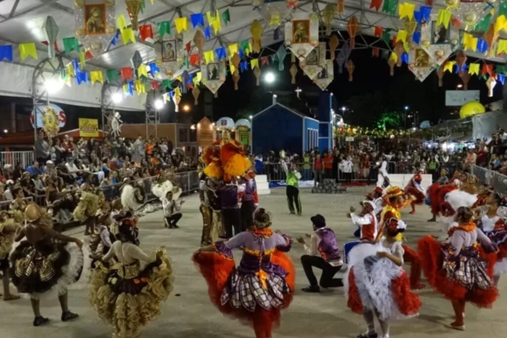 Busca Dança quadrilha junina no São João de Caruaru