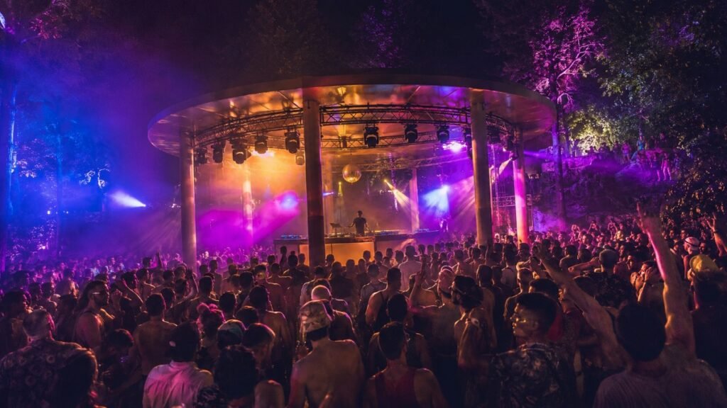 Busca Dança palco OCA do Só Track Boa tem formato circular
